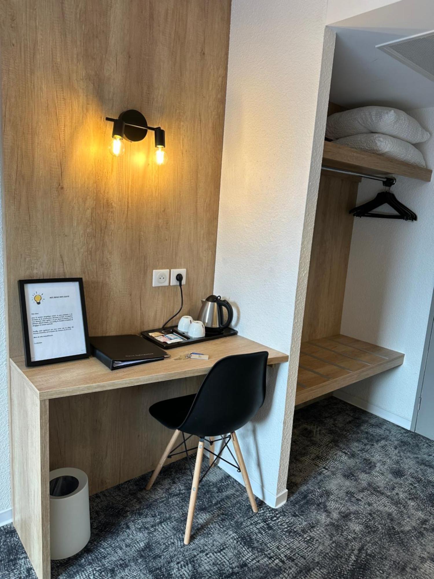 Ostal Universite - Sure Collection By Western Pau